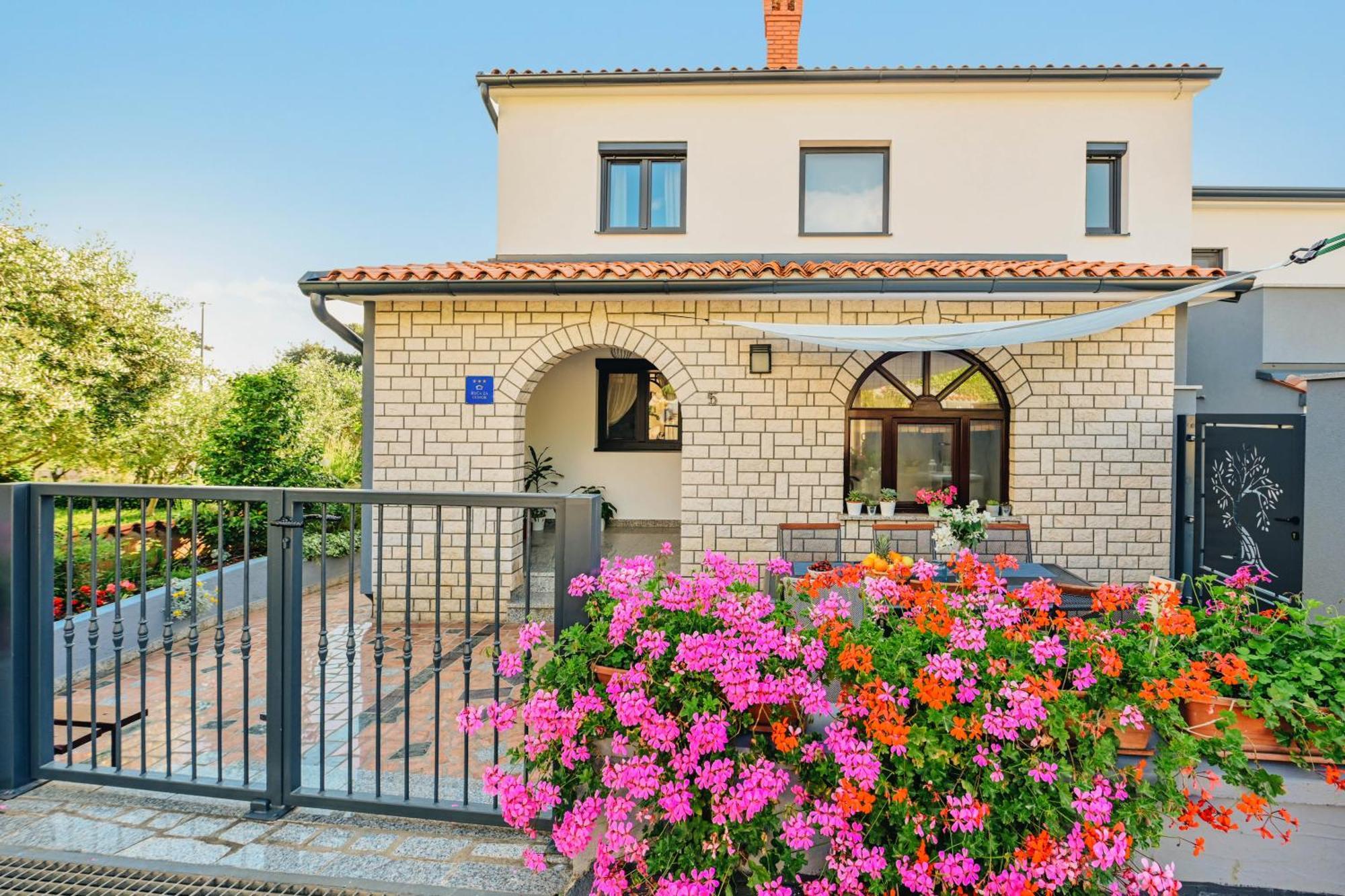 Villa Luna Poreč Dış mekan fotoğraf